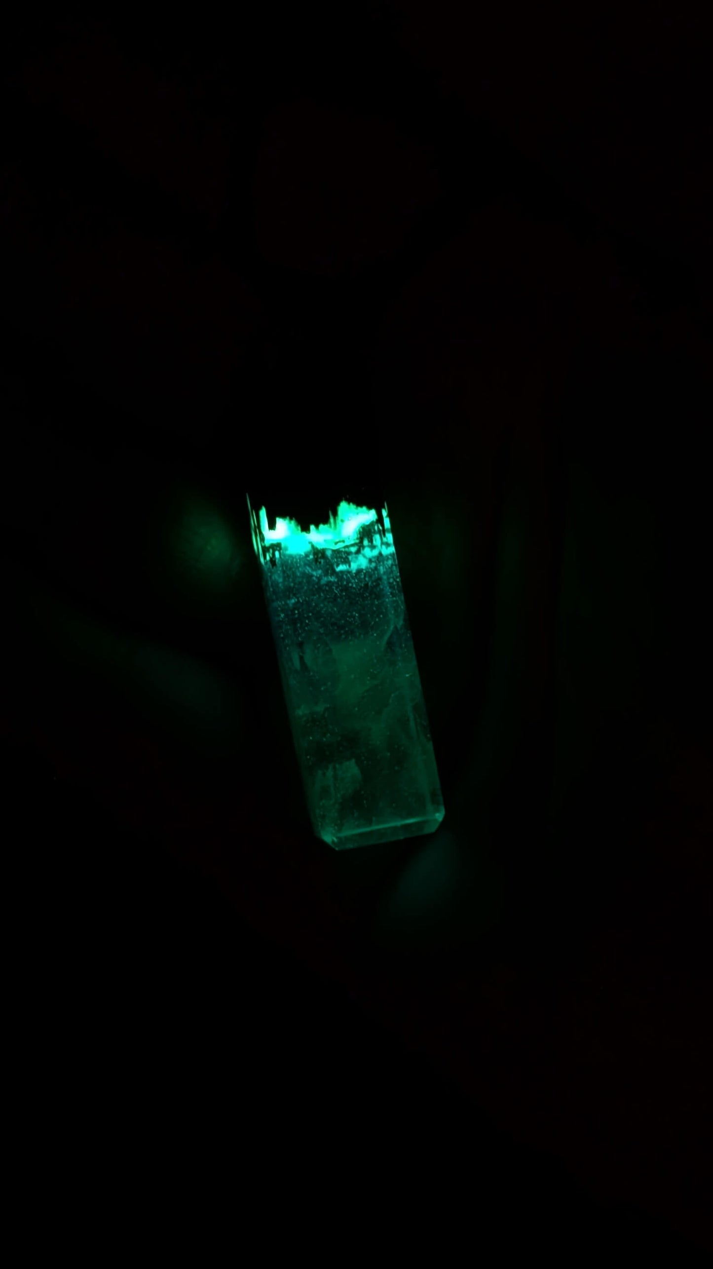 Emerald Aurora Bar pendant