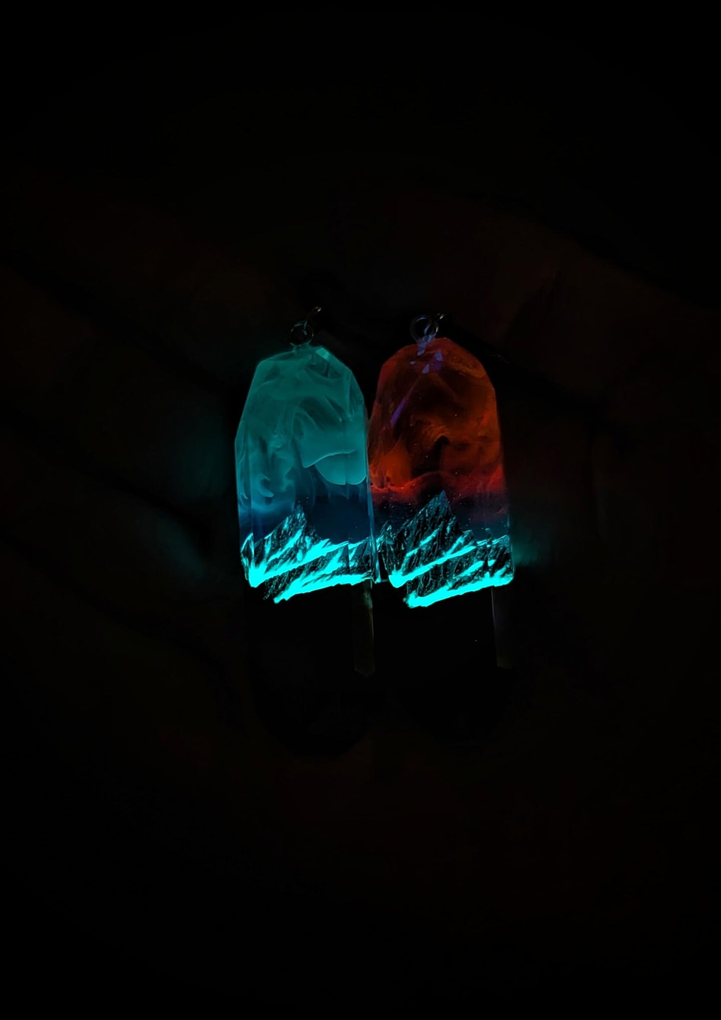 Northern lights Mountain Long pendant