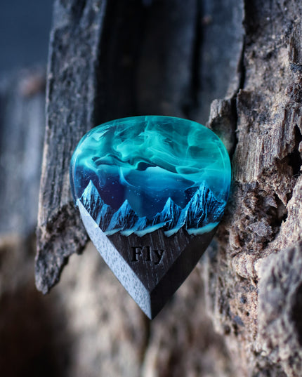 Epoxy resin and wood Northern lights Mountain guitar pick