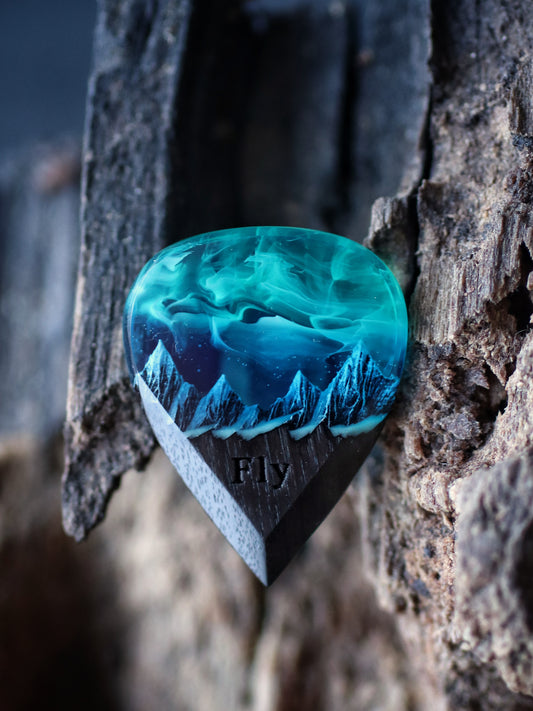 Epoxy resin and wood Northern lights Mountain guitar pick