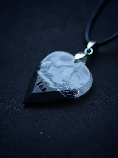 White Mountain guitar pick