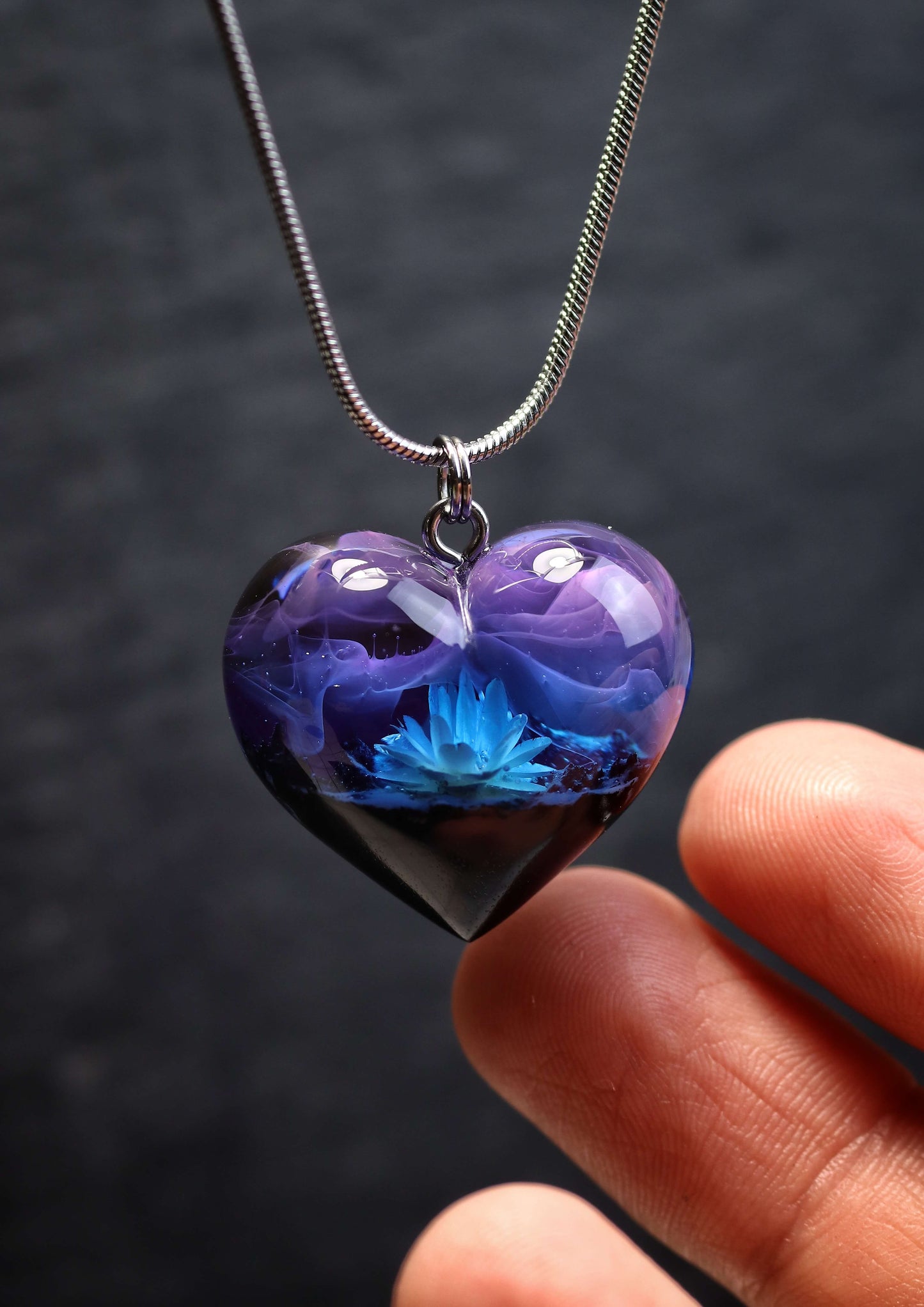 Nightfall Glixia flower Heart pendant