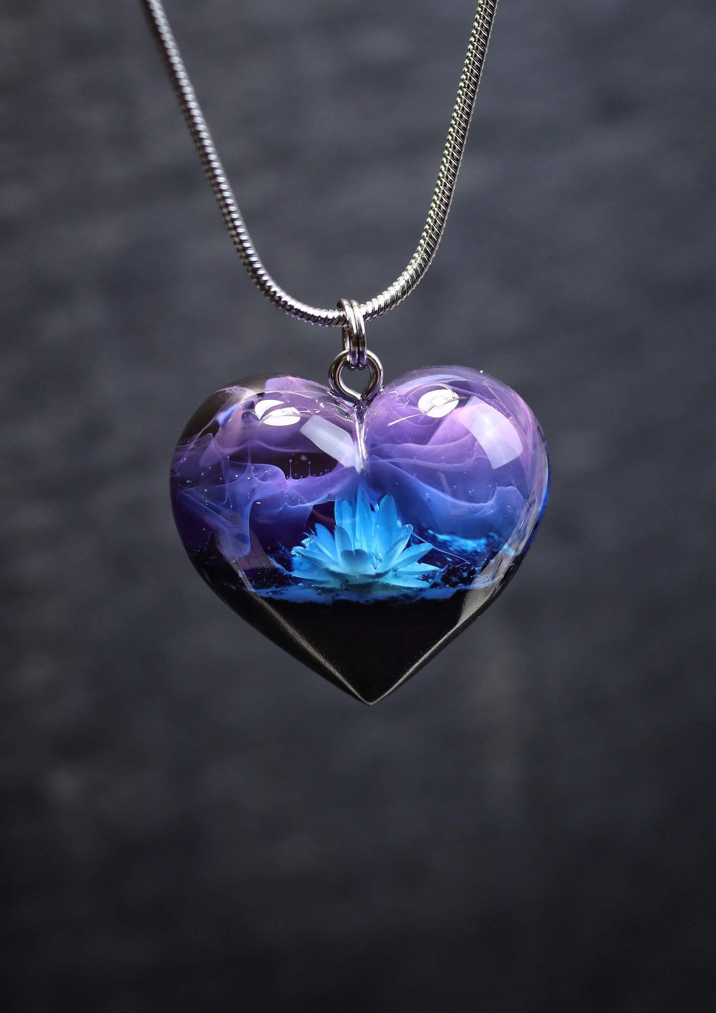Nightfall Glixia flower Heart pendant