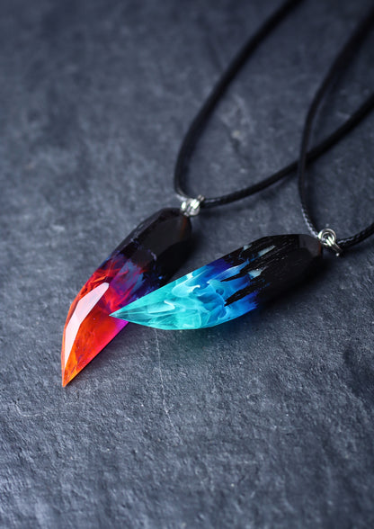 Epoxy resin and wood Couple Nightfall & Northern lights faceted pendant