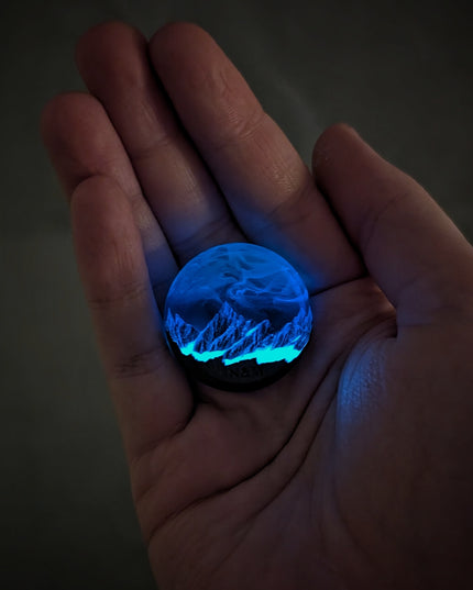 Epoxy resin and wood Northern ligts Mountain Round Faceted pendant
