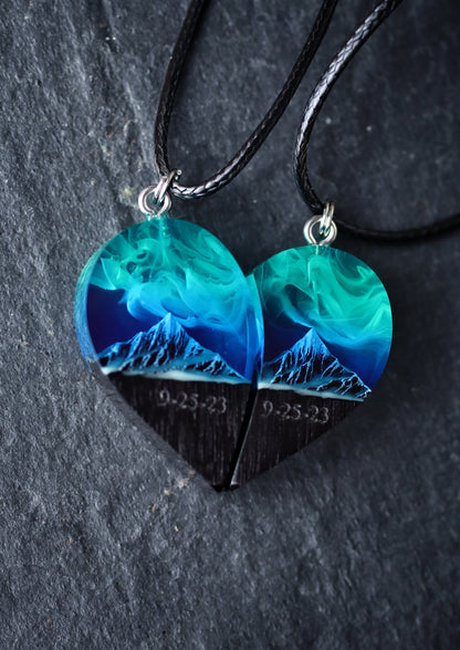 Epoxy resin and wood Couple heart Northern lights Mountain pendant