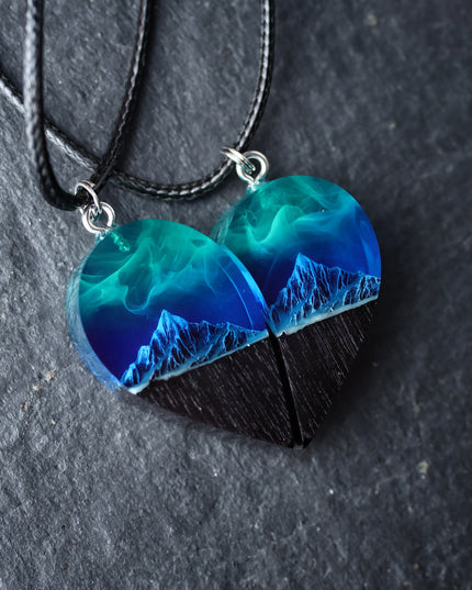 Epoxy resin and wood Couple heart Northern lights Mountain pendant