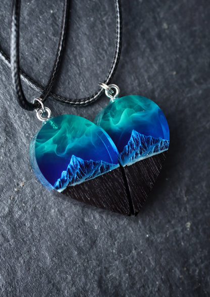 Epoxy resin and wood Couple heart Northern lights Mountain pendant