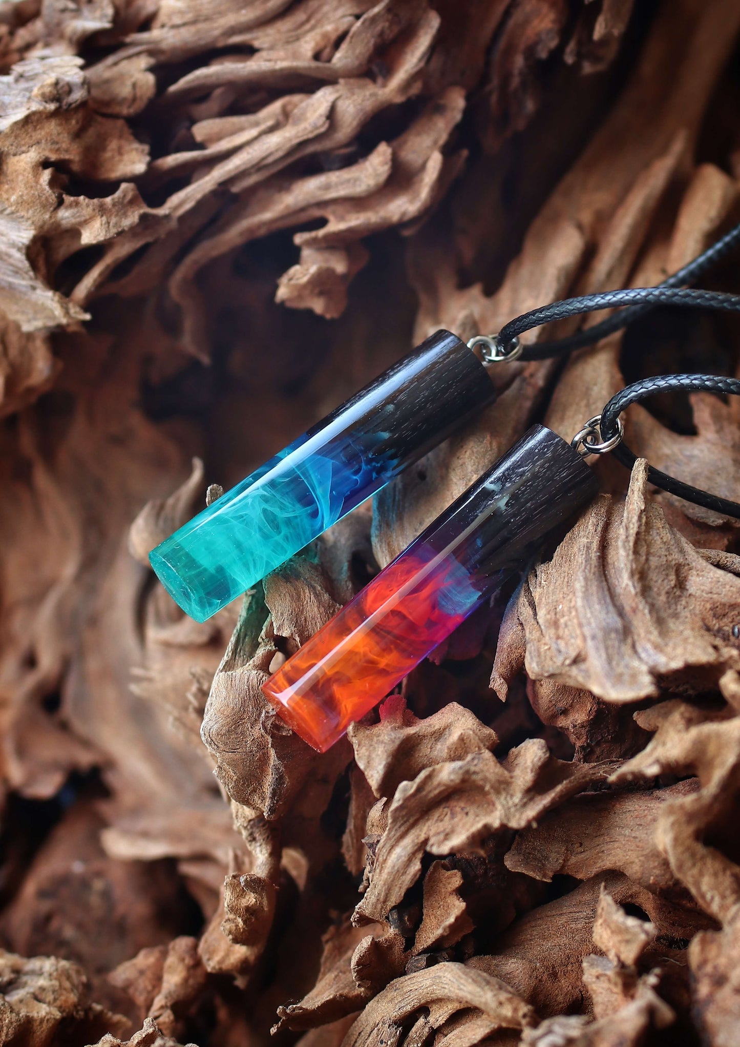 Couple Northern lights Wood Resin necklace - Birthday gift • Glow in the dark • Charm necklace