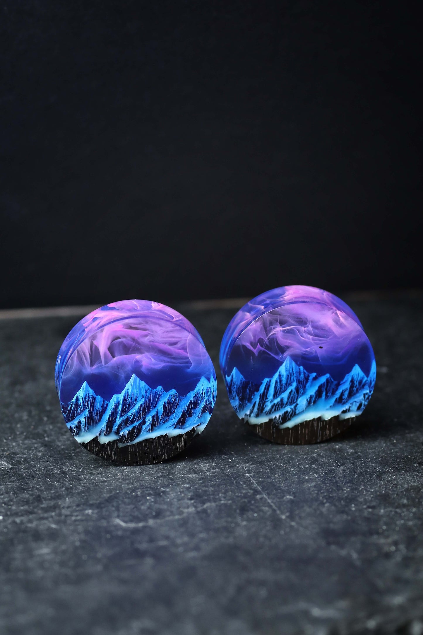 Glow in the dark plug earring Wood resin flesh tunnels Flesh gauge plugs Wood resin ear gauges Double flare tunnels Unique design