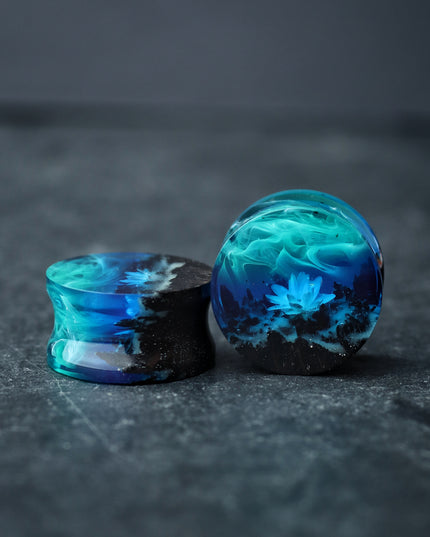 Epoxy resin and wood earring plug Flower Northern lights