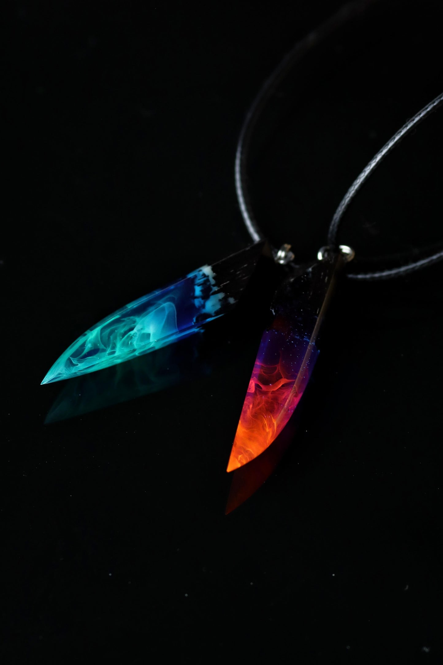 Couple Nightfall & Northern lights fang pendants