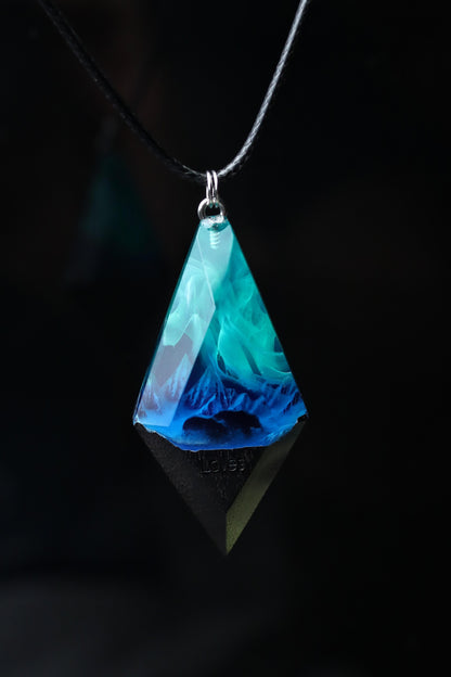 Mountain Panorama Northern lights pendant