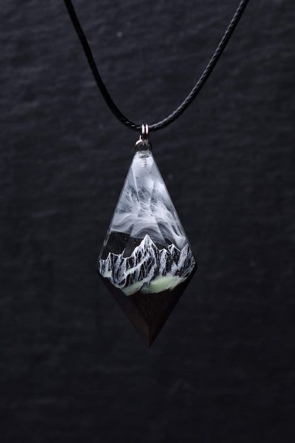 Mountain Pass pendant