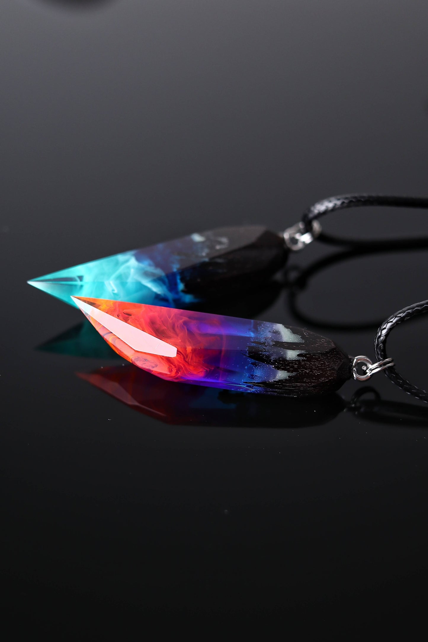 Couple Nightfall & Northern lights faceted pendant