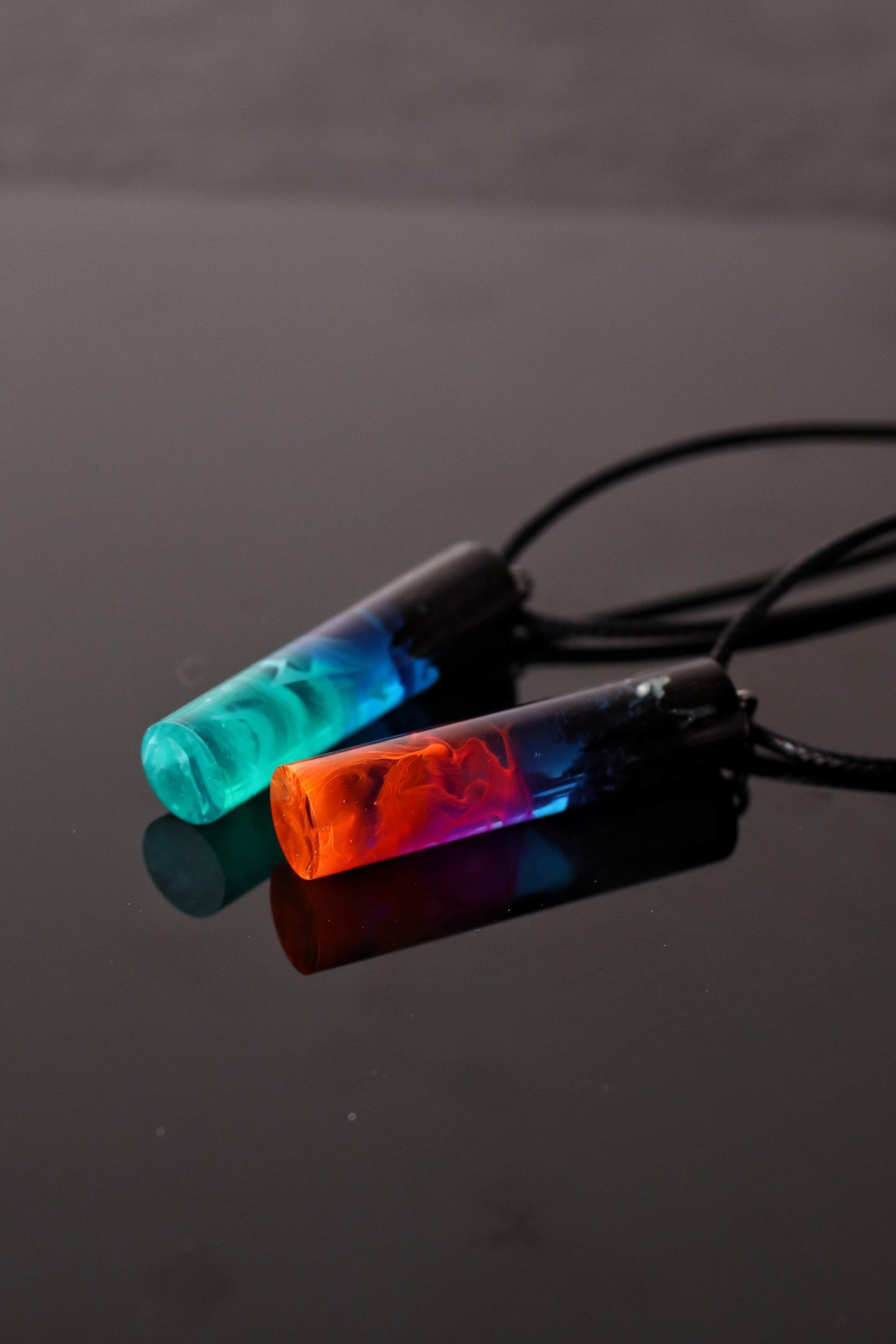 Northern Lights & Nightfall Cylindrical Couple pendant