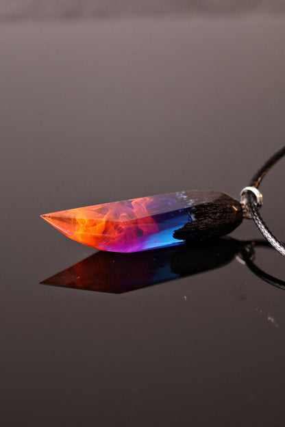 Nighfall Fang Faceted pendant