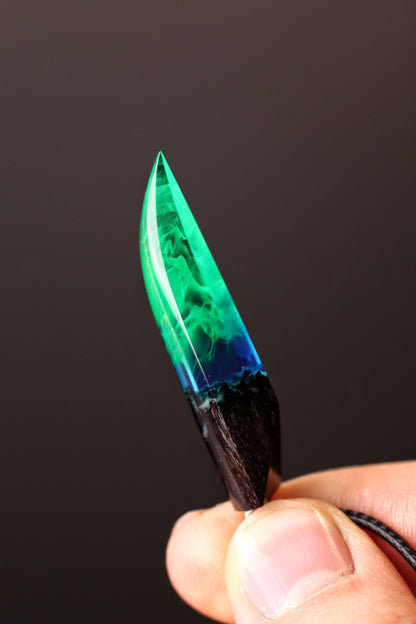 Emerald Aurora Fang pendant