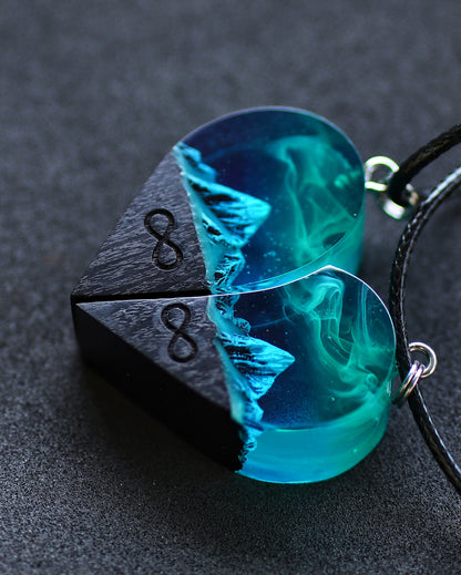 Epoxy resin and wood Couple heart Northern lights Mountain pendant