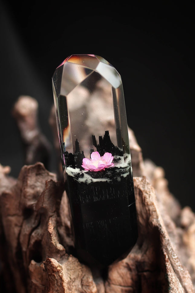 Handmade wood and resin USB flash drive with pink flower inside