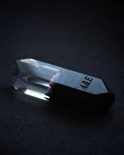 Crystal-shaped resin USB stick with preserved blossom design