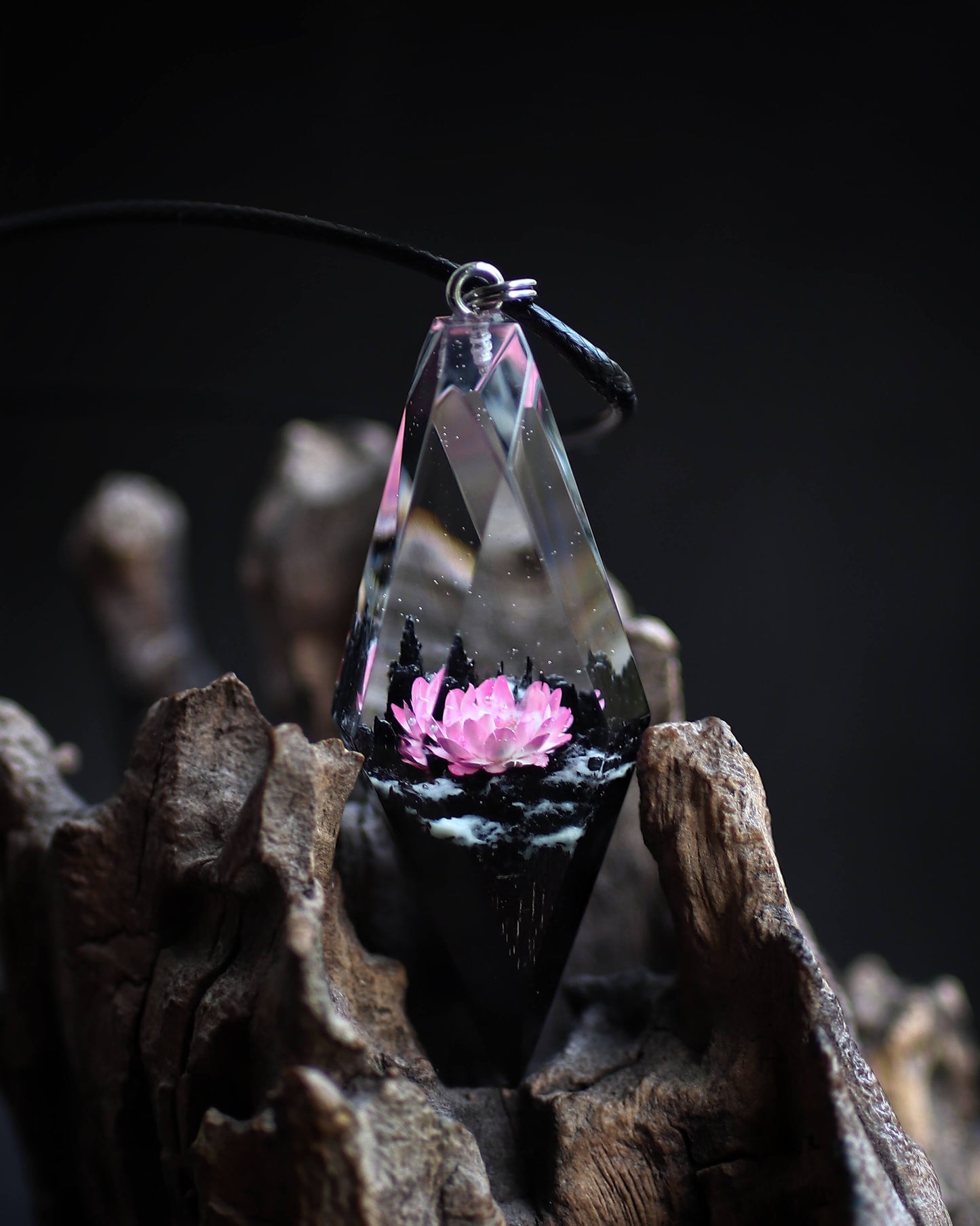 Pink Glixia Rhombus Pendant