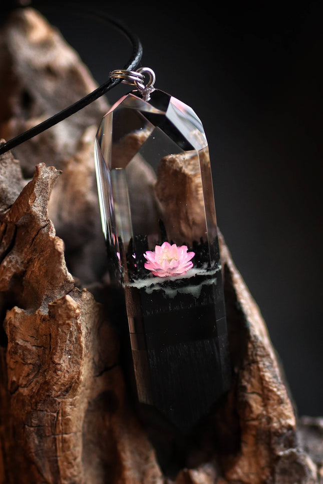 Handmade wood and resin USB flash drive with pink flower inside