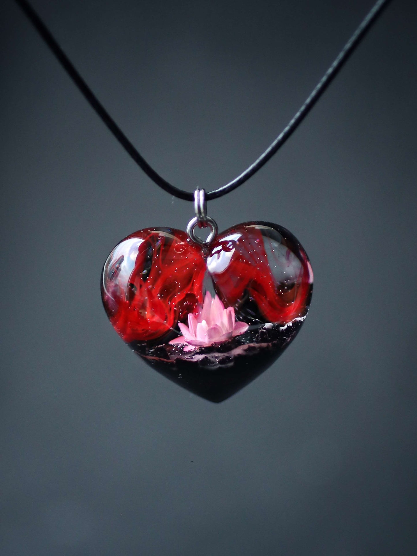 Glixia Flower Red Heart pendant