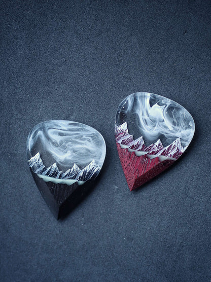 White Mountain guitar pick