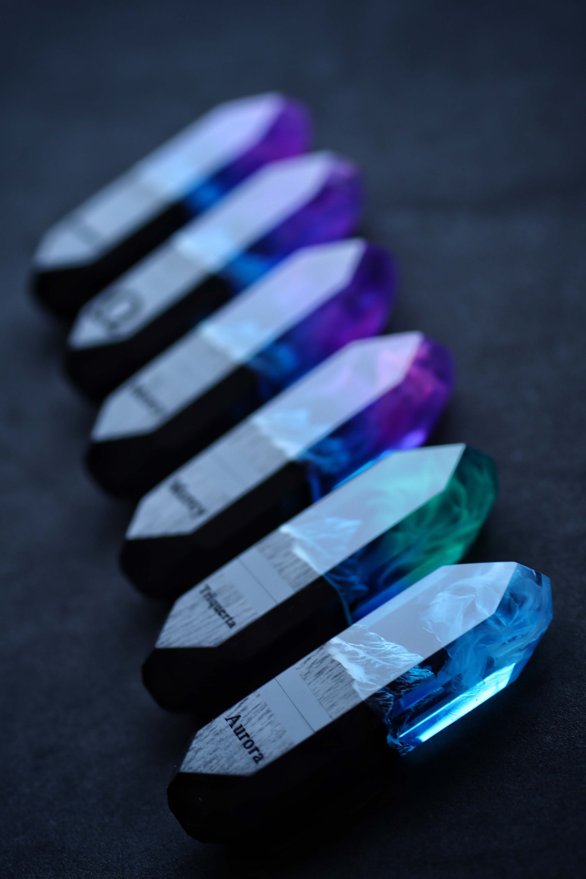 Crystal-shaped resin USB stick with polar night effect