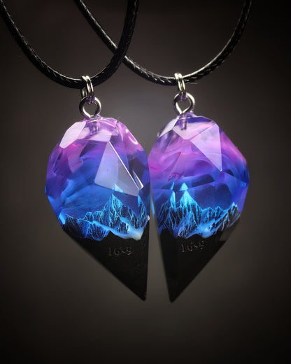 Epoxy resin and wood Couple heart Nightfall Mountain pendant Faceted