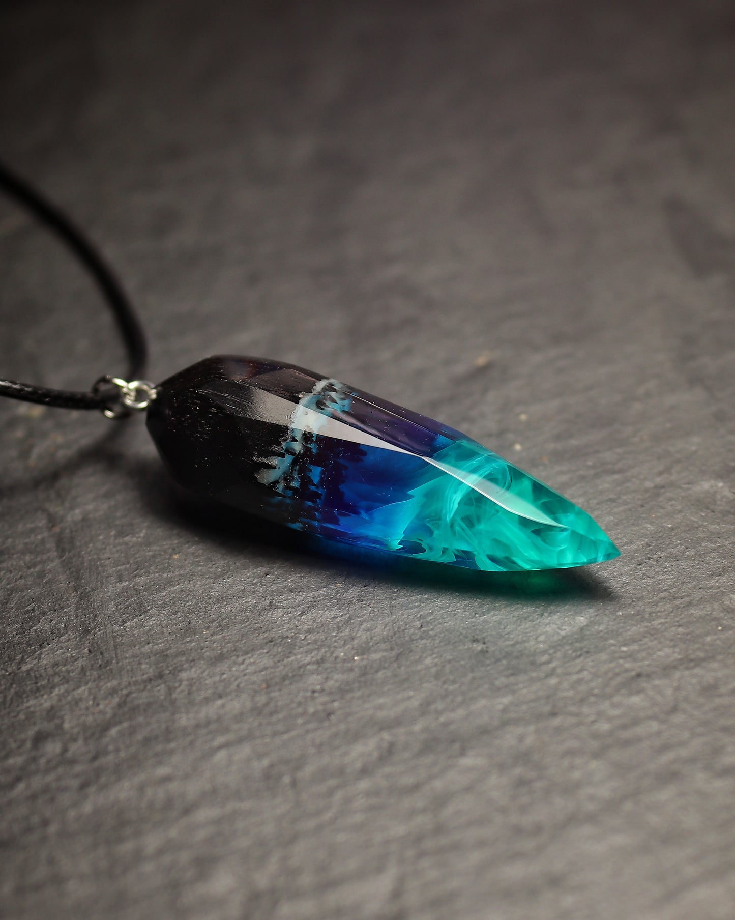 Epoxy resin and wood Northern light Crystal Faceted pendant