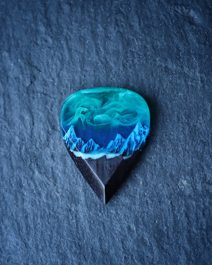 Epoxy resin and wood Northern lights Mountain guitar pick