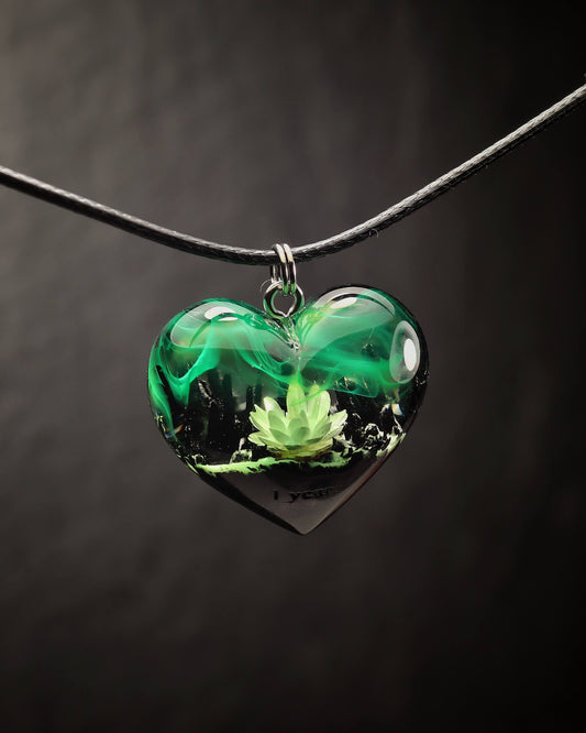 Glixia Flower Green Heart pendant