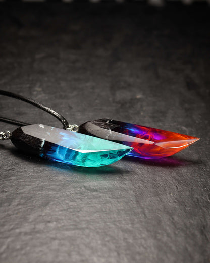 Couple Nightfall & Northern lights faceted pendant