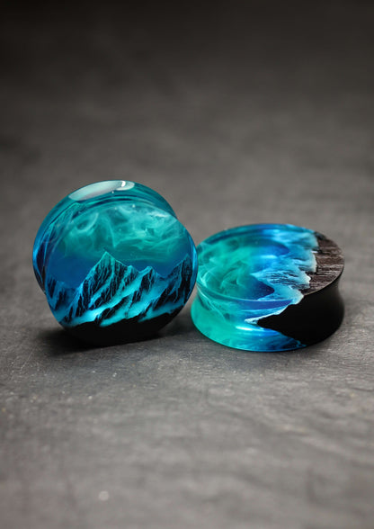 Epoxy resin and wood earring plug Mountain Northern lights