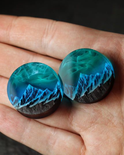 Epoxy resin and wood earring plug Mountain Northern lights