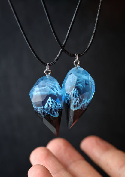Couple heart Mountain Blue Faceted pendant
