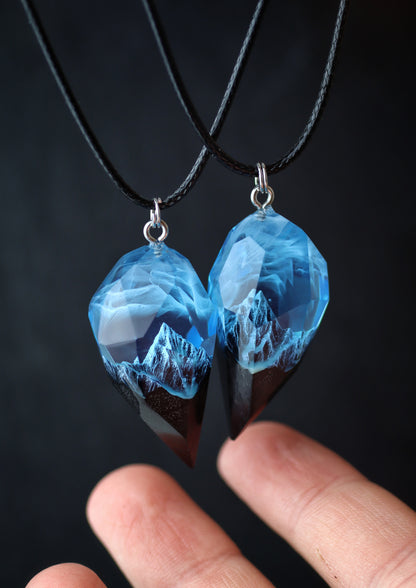 Couple heart Mountain Blue Faceted pendant
