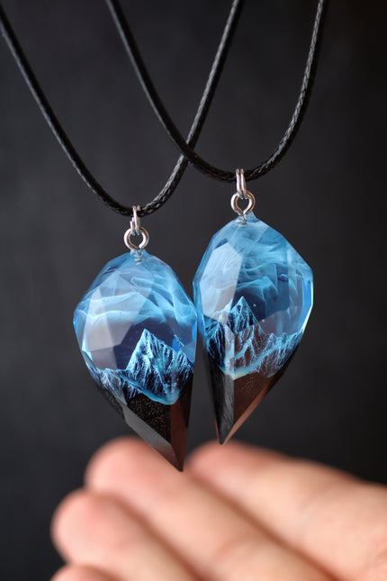 Epoxy resin and wood Couple heart Mountain Blue Faceted pendant