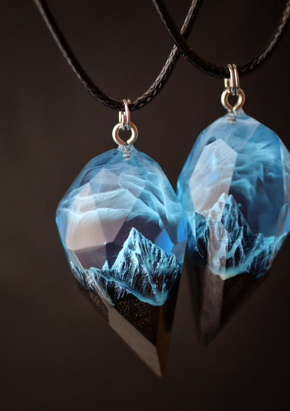 Epoxy resin and wood Couple heart Mountain Blue Faceted pendant