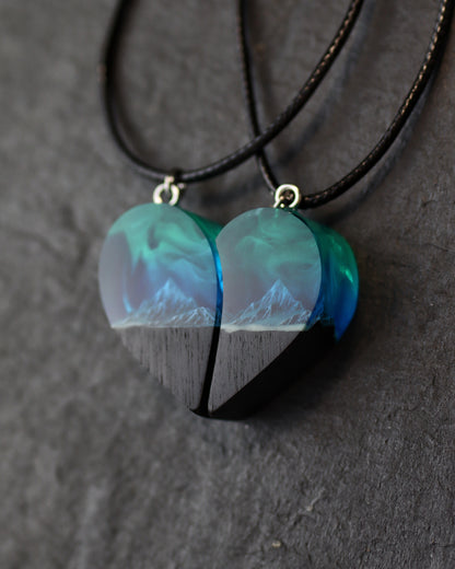 Epoxy resin and wood Couple heart Northern lights Mountain pendant