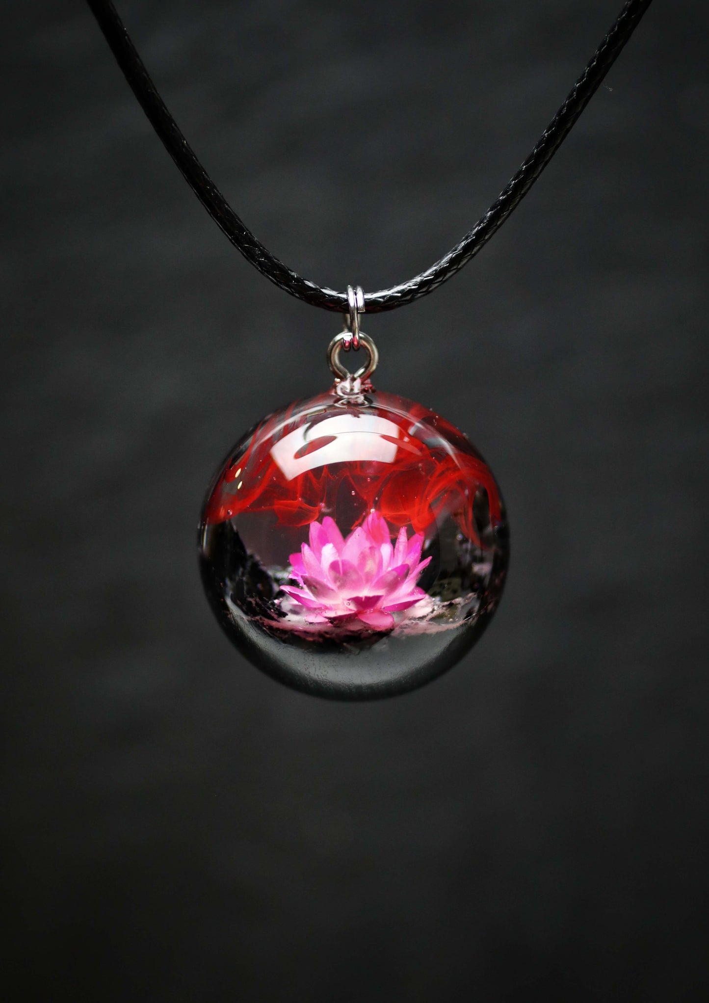 Red Glixia Round pendant