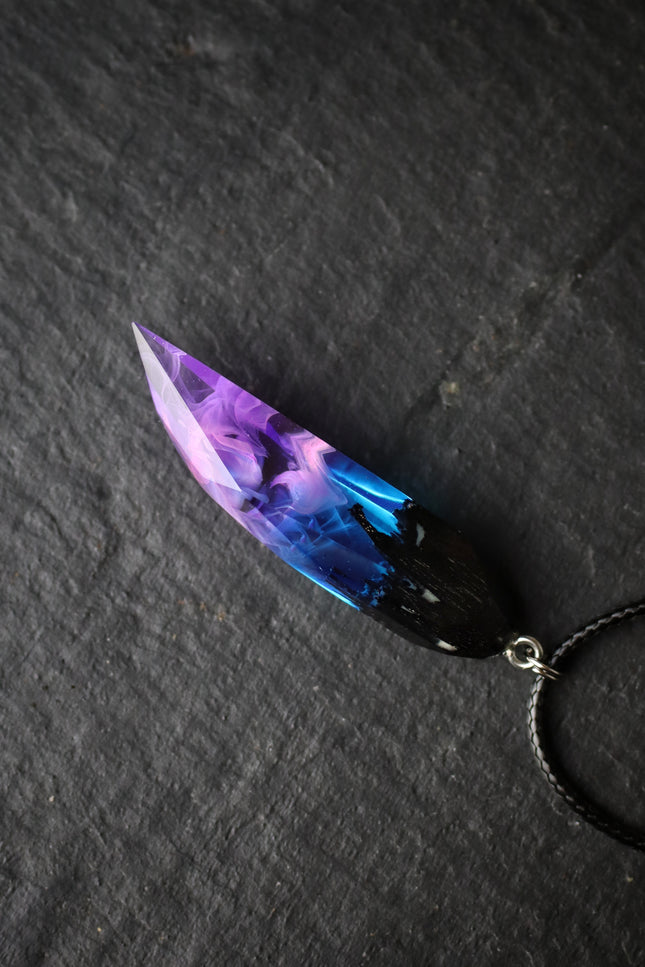 Epoxy resin and wood Nighfall light Fang pendant Faceted
