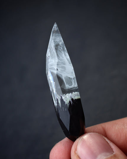 Epoxy resin and wood White faceted Fang pendant