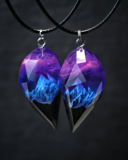 Epoxy resin and wood Couple heart Nightfall Mountain pendant Faceted