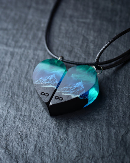 Epoxy resin and wood Couple heart Northern lights Mountain pendant Flat