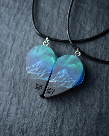 Epoxy resin and wood Couple heart Northern lights Mountain pendant Flat