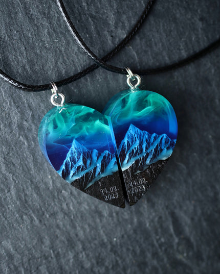Epoxy resin and wood Couple heart Northern lights Mountain pendant Flat