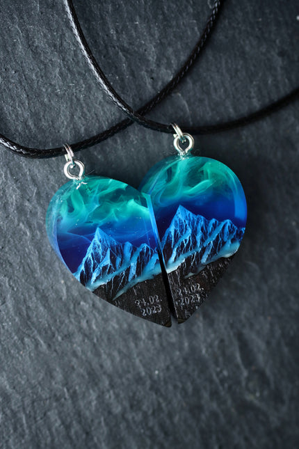Epoxy resin and wood Couple heart Northern lights Mountain pendant Flat